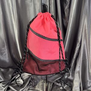 Eastsport Expandable Parallel Zip Mesh Sling Drawstring Bag Black Pink LKNW
